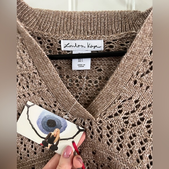NWT LONDON KAYE Cropped women’s sweater size S - Picture 3 of 6